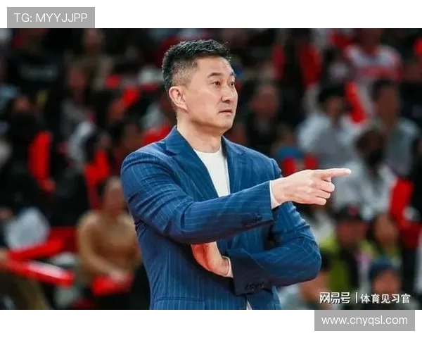 杜锋:在困难时刻携手前行共谋发展 杜锋:在困难时刻携手前行共谋发展